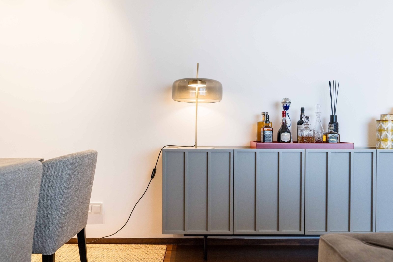 Aparador em madeira — Apartamento Porto, carpintaria Virama